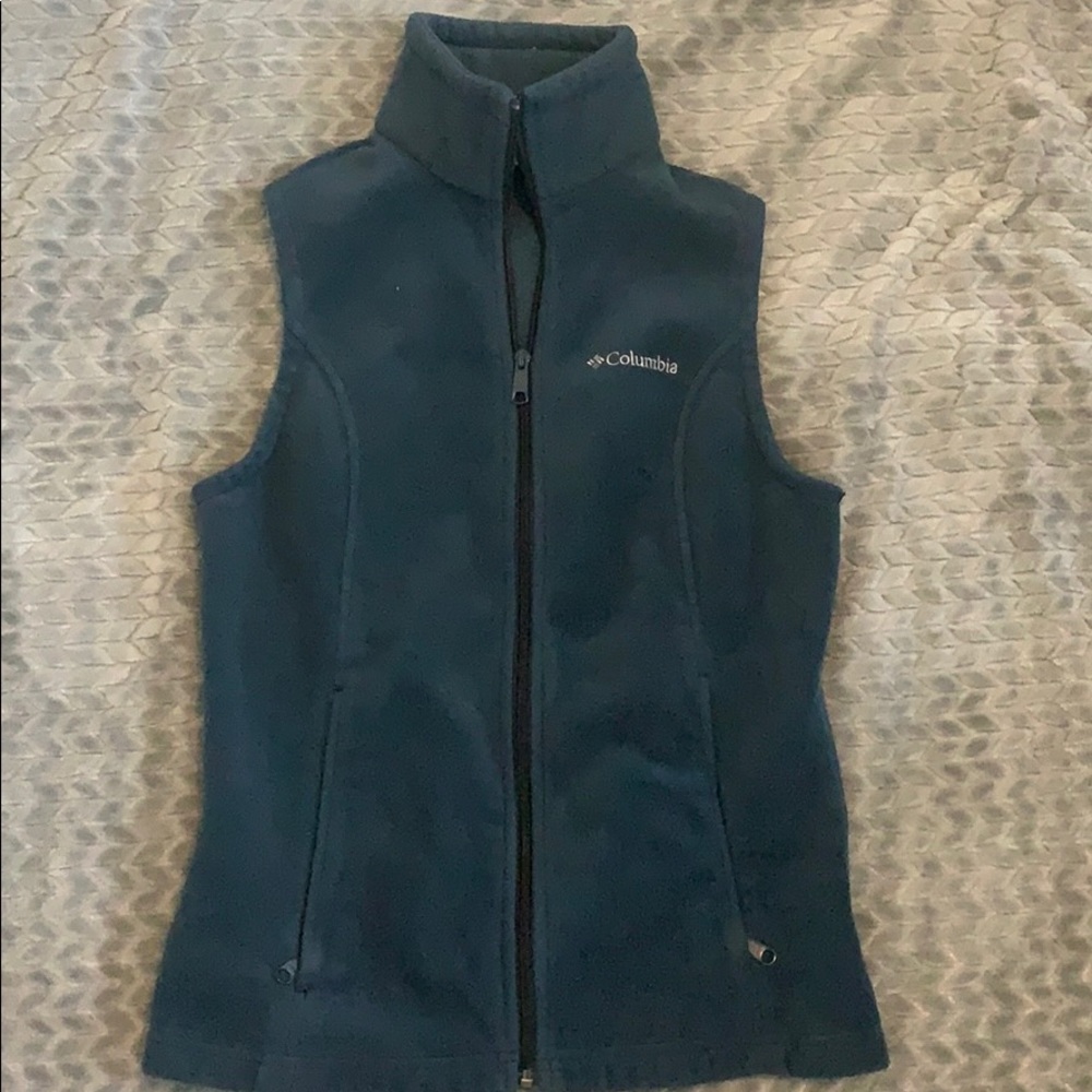 Columbia vest